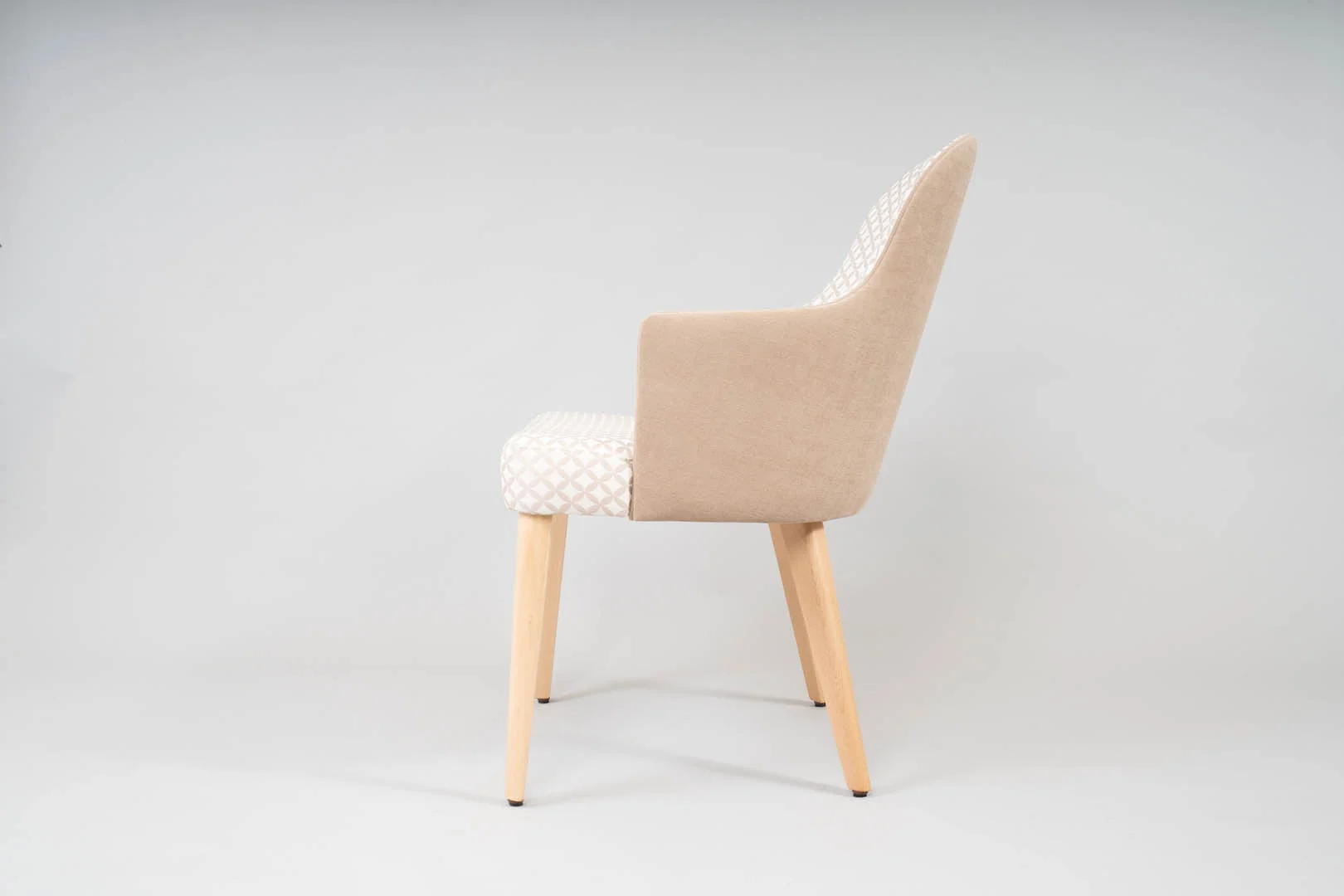 Sedute e arredi BS Chairs — interior design, arredamento, vista laterale