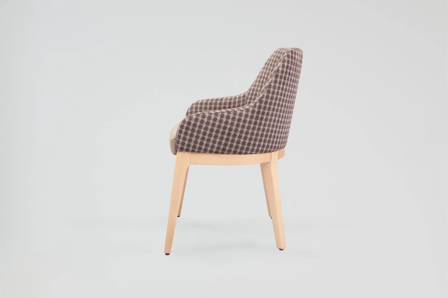 Cortina Econabuk — interior design, arredamento, BS Chairs, vista laterale