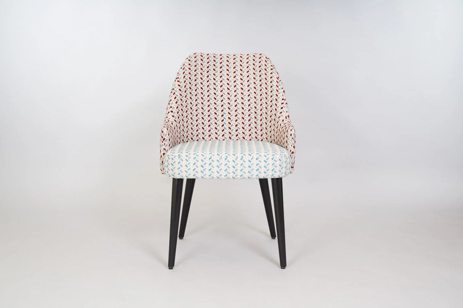 Charlotte – Innenarchitektur, Möbel, BS-Stühle
