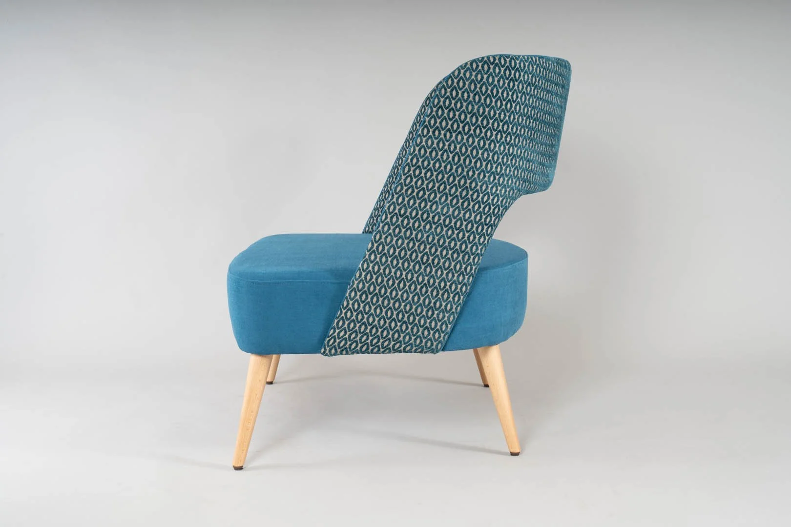 Sedute e arredi BS Chairs — interior design, arredamento, vista laterale