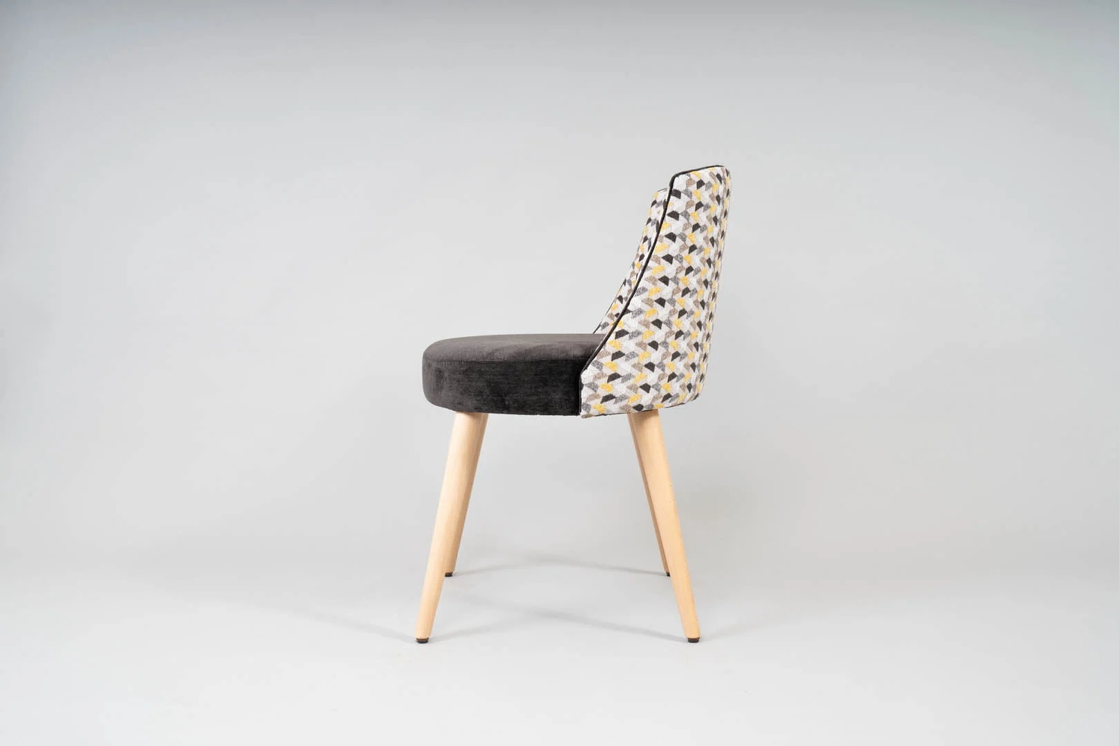 BS Chairs Sitzmöbel und Möbel – Inneneinrichtung, Möbel, Seitenansicht