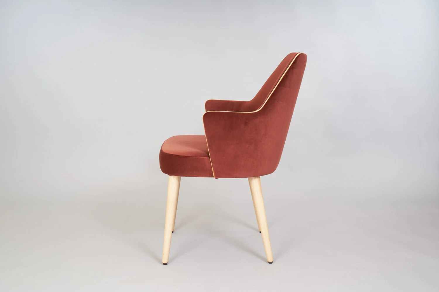Austin — interior design, arredamento, BS Chairs, vista laterale