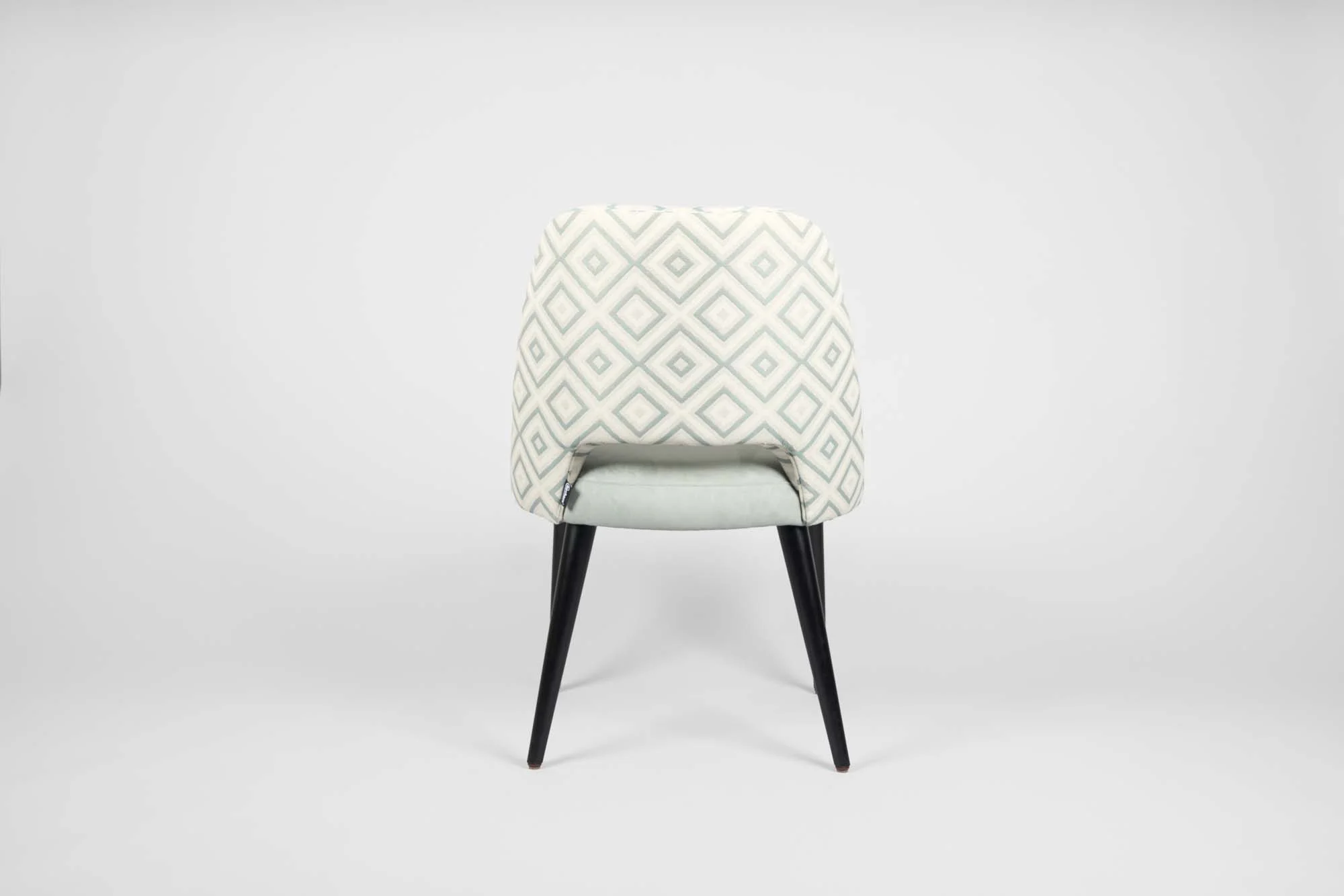 Plaus — interior design, arredamento, BS Chairs, vista posteriore