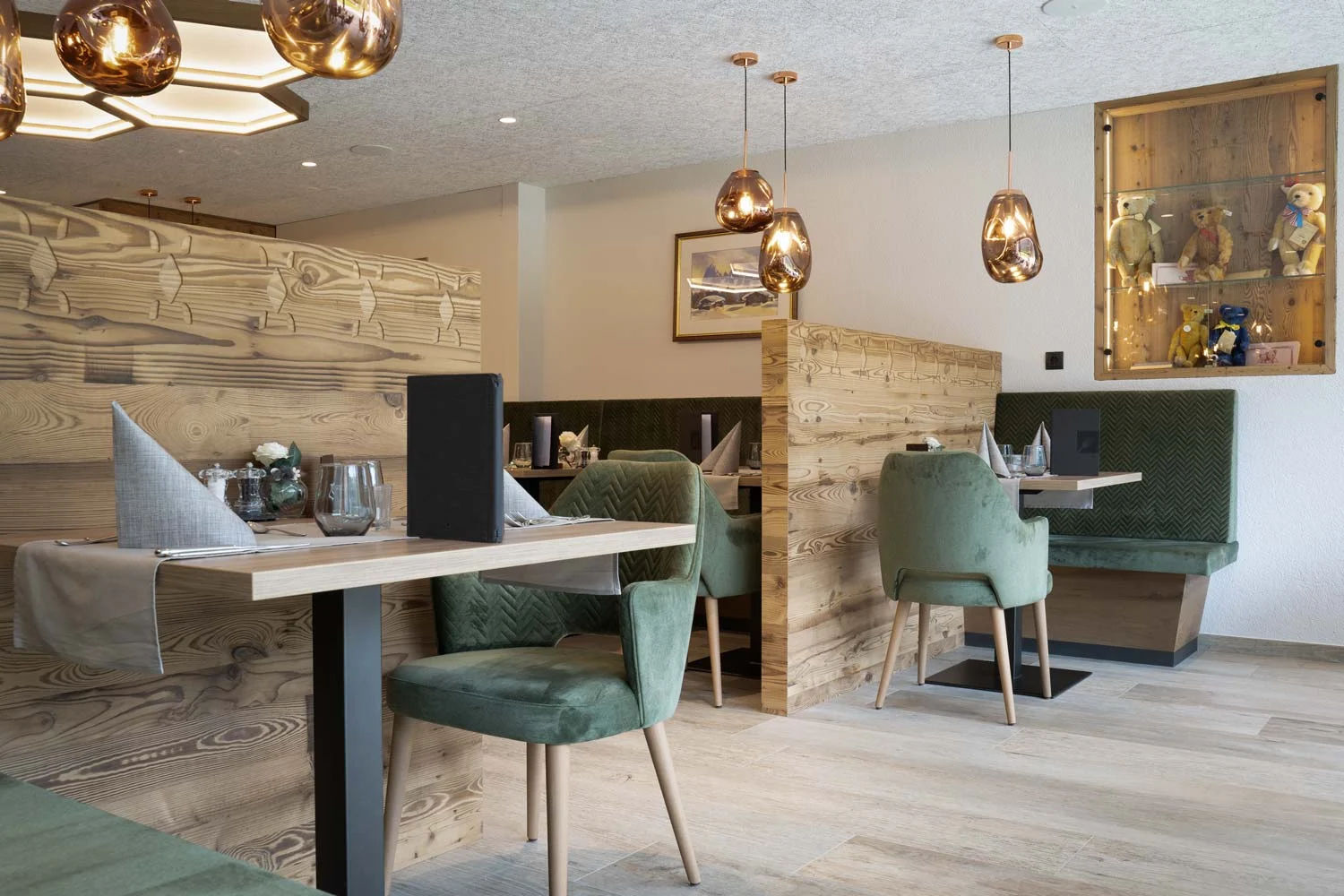Hotel Vernel a Santa Cristina Valgardena Bolzano nuova sala ristorante completamente arredata bs