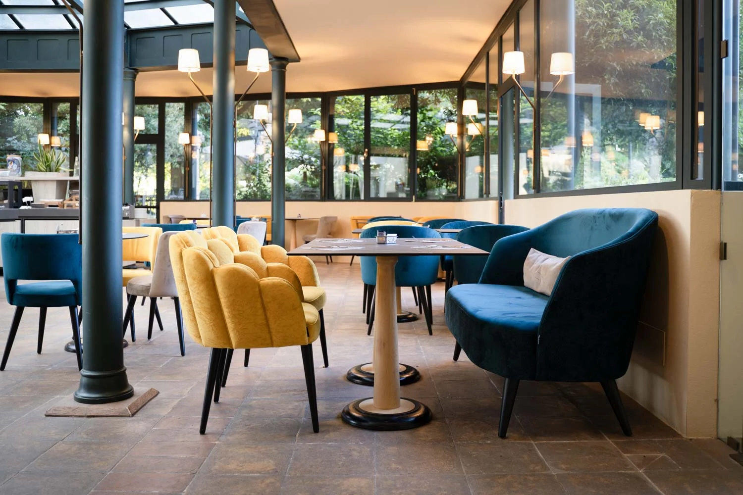 Posta Donini Hotel Restaurant und Spa Perugia Luxusmöbel bs Stühle — Inneneinrichtung