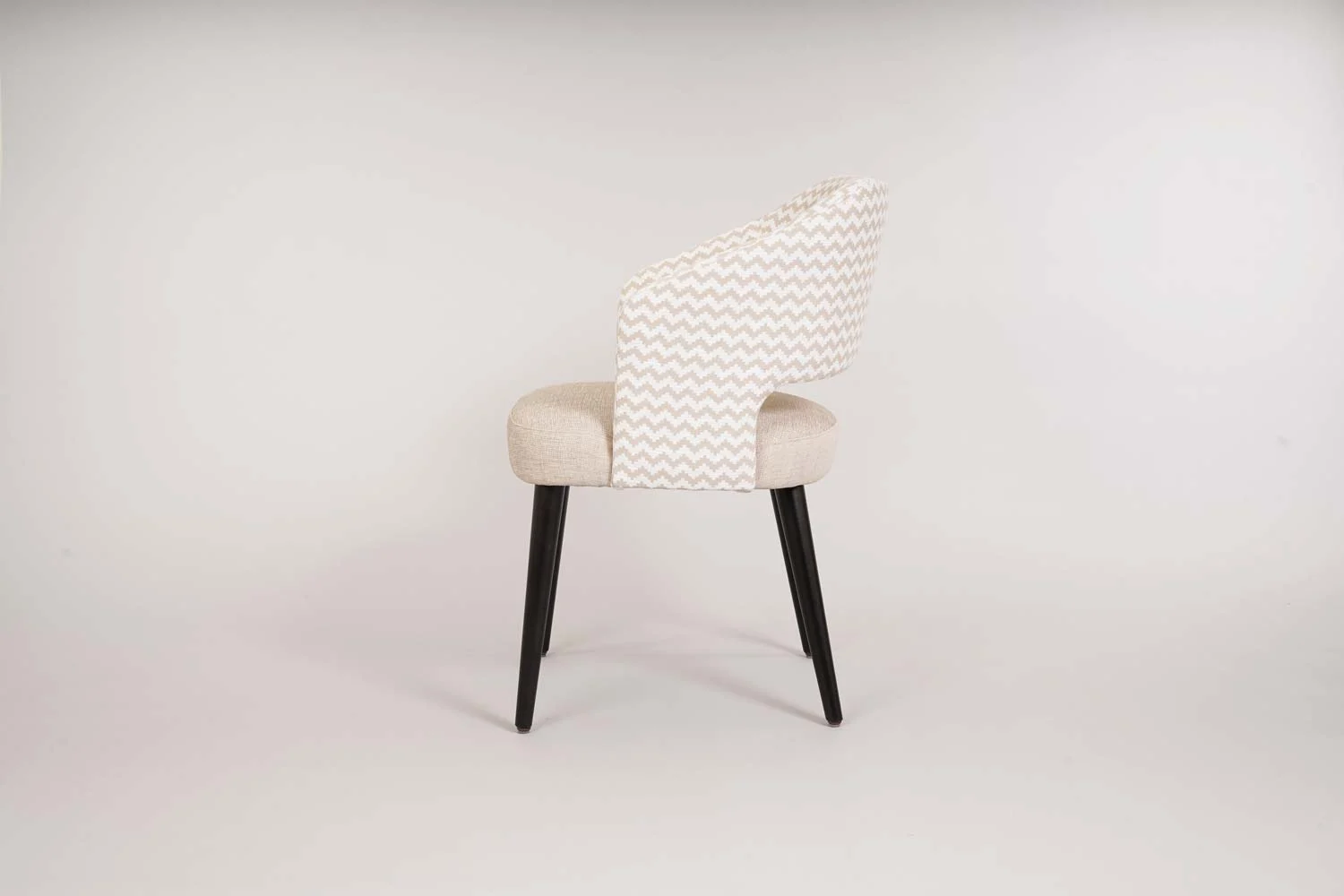 Ticino — interior design, arredamento, BS Chairs, vista laterale
