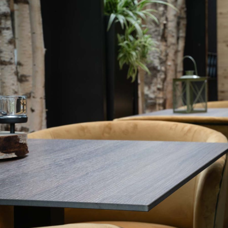 AlpHoliday-Dolomiti---Wellness-&-Family-Hotel---Val-di-Sole-Dimaro-Trento-sala-ristorante-arredamento-moderno-di-bs-chairs