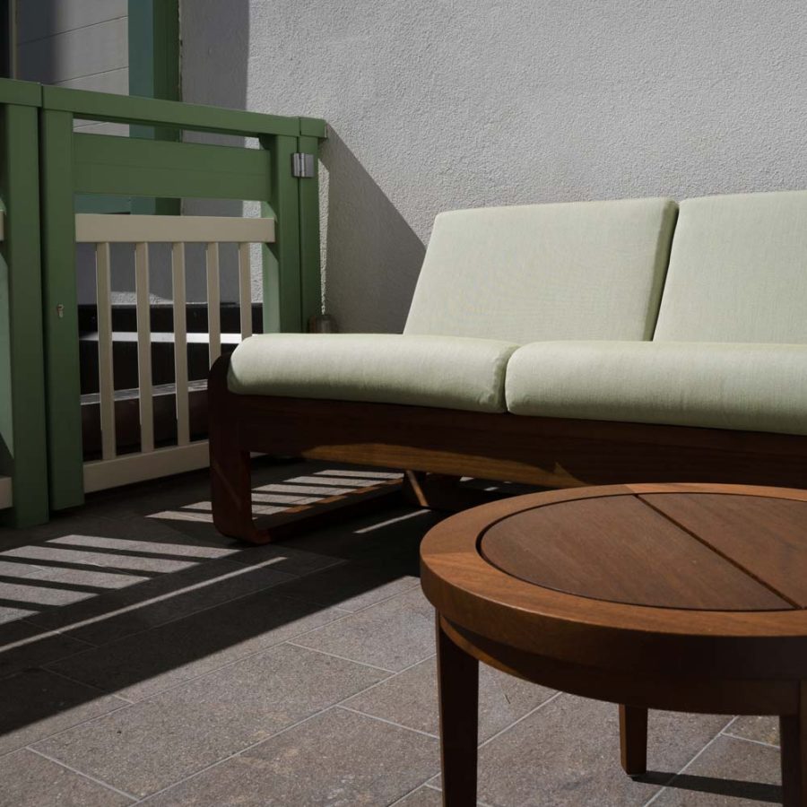 Alpino-Baby-Family-Hotel-Andalo-Trento-terrazza-albergo-arredi-outdoor-bs-chairs