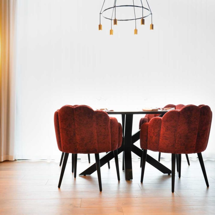 Belvedere-Family-Wellness-Hotel-San-Martino-di-Castrozza-Trento-sala-loung-arredamento-chic-bs-chairs