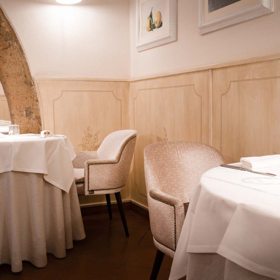 Hostaria-del-Ceccottino-pitigliano-grosseto-arredamento-moderno-e-country-bs-chairs