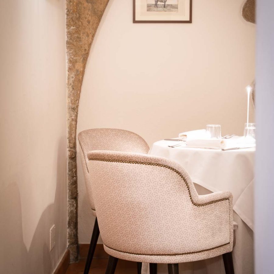 Hostaria-del-Ceccottino-pitigliano-grosseto-sala-ristorante-rinnovata-nuovo-arredo-bs-chairs