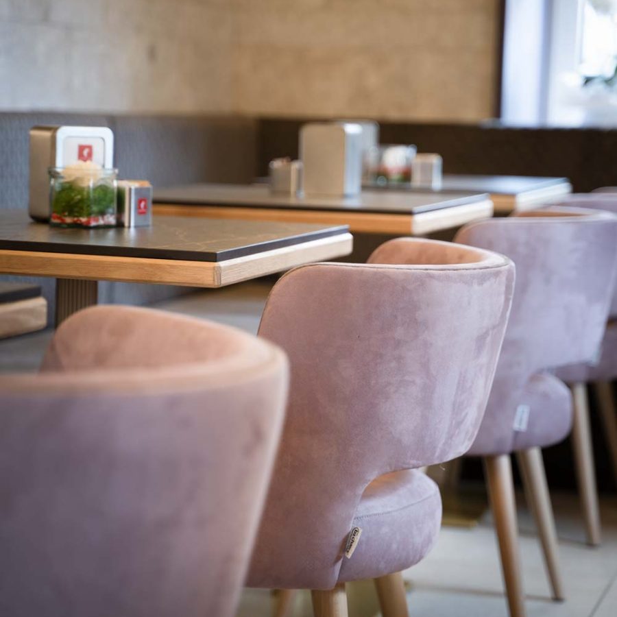 Hotel-Cristallo-Andalo-Trento-nuovo-bar-su-misura-con-arredamento-bs-chairs