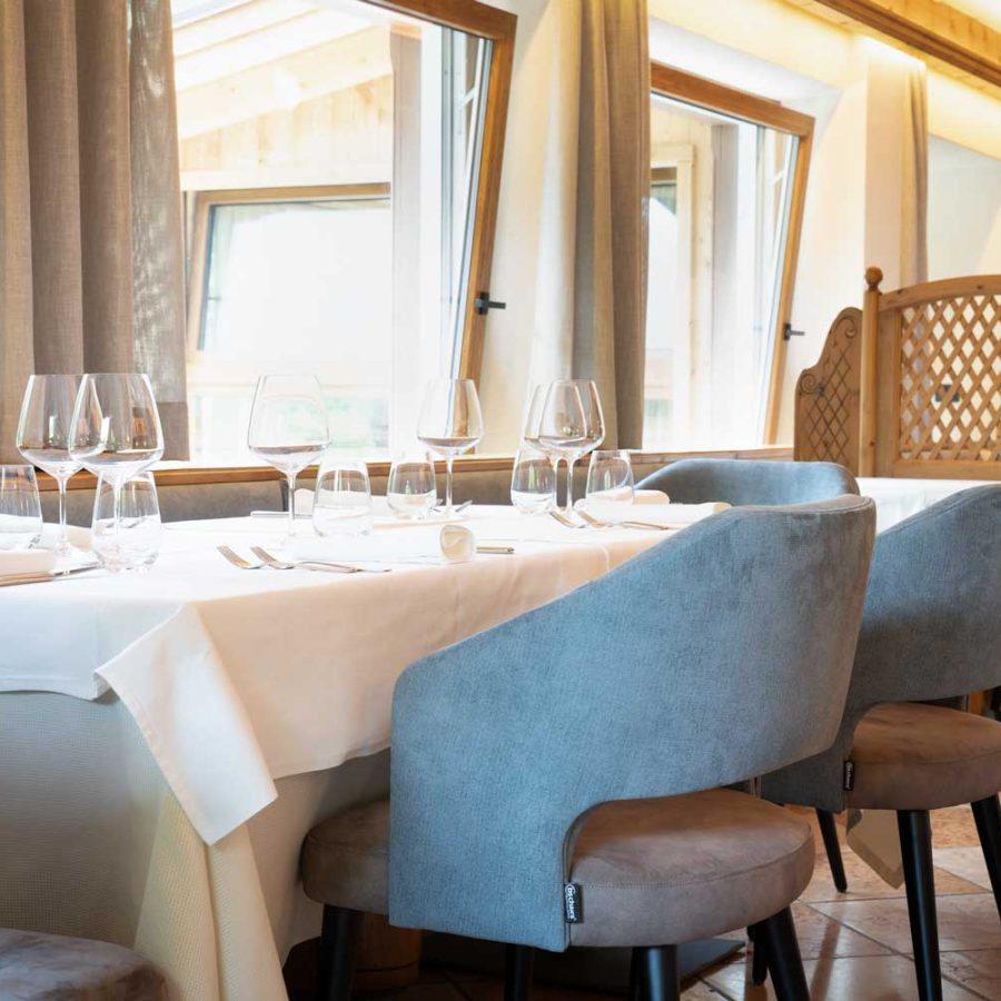 Hotel-Ristorante-Foresta-Moena-Trento-sala-ristorante