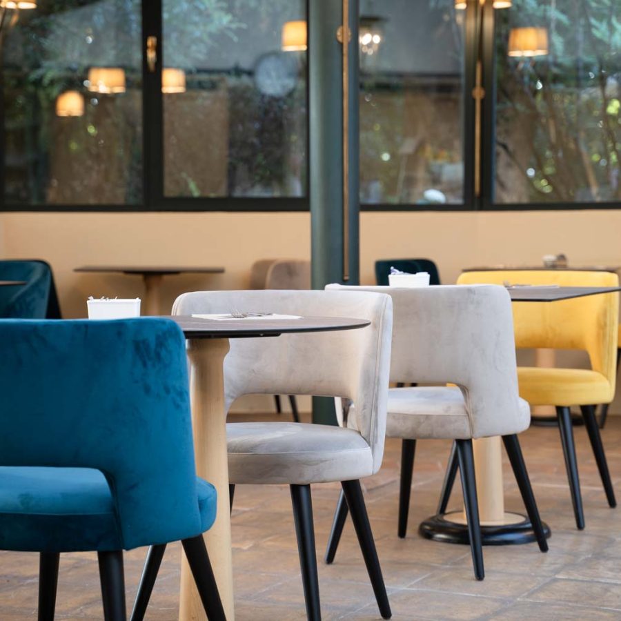 Posta-Donini-1579-Hotel-Ristorante-e-Spa-Perugia-sedie-e-divani-bs-chairs