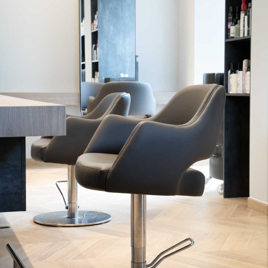 Salone-Natascia-Bottamedi-Andalo-Trento-arredamento-per-parrucchieri-bs-chairs