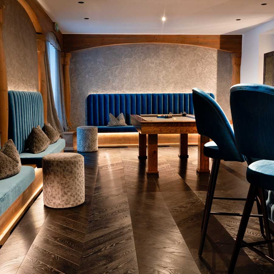 Luxushotel The Laurin in Trentino Alto Adige, Einrichtung des Billardzimmers