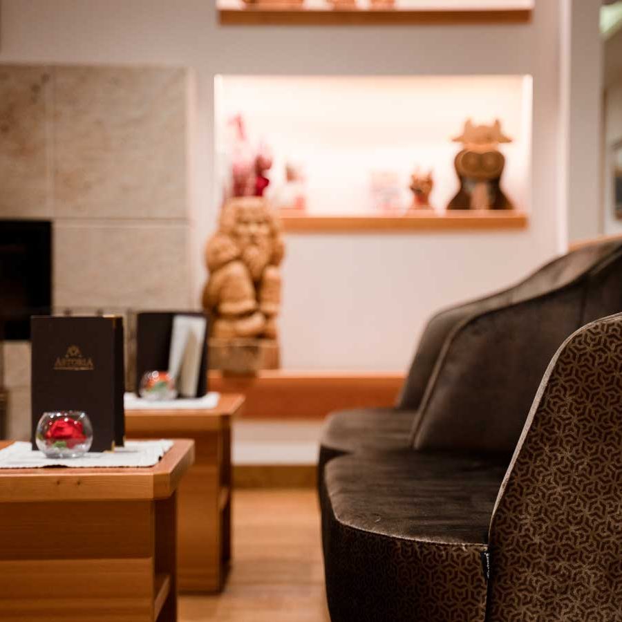 hotel astoria a canazei area bar arredamento classico