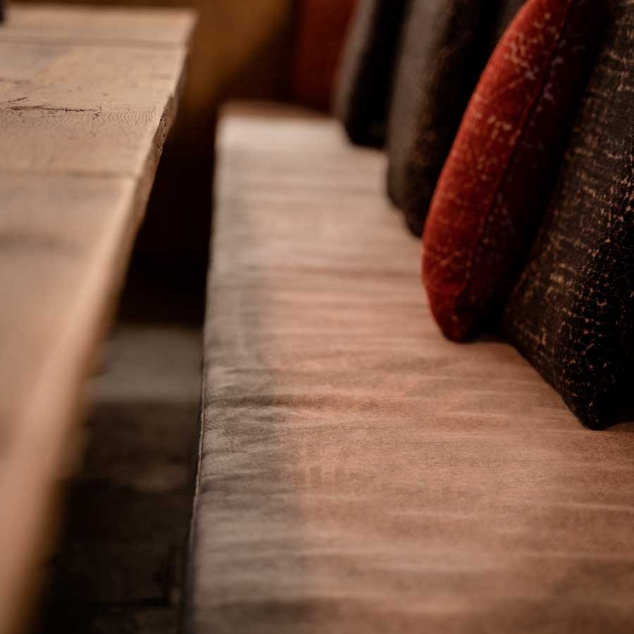 Maßgeschneiderte BS-Stuhlkissen für Komfort im Hotel de Len in Cortina d'Ampezzo.