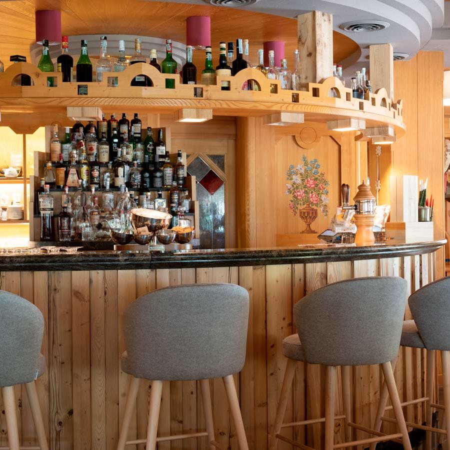 Poltrona Tucson: eleganza discreta per l'arredamento dell'hotel La Bussola di Andalo