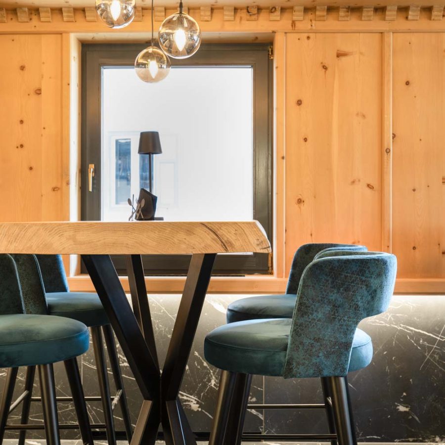 post-hotel-moena-a-trento-sala-ristorante-e-sala-colazioni-arredamento-e-sedie-bs-chairs