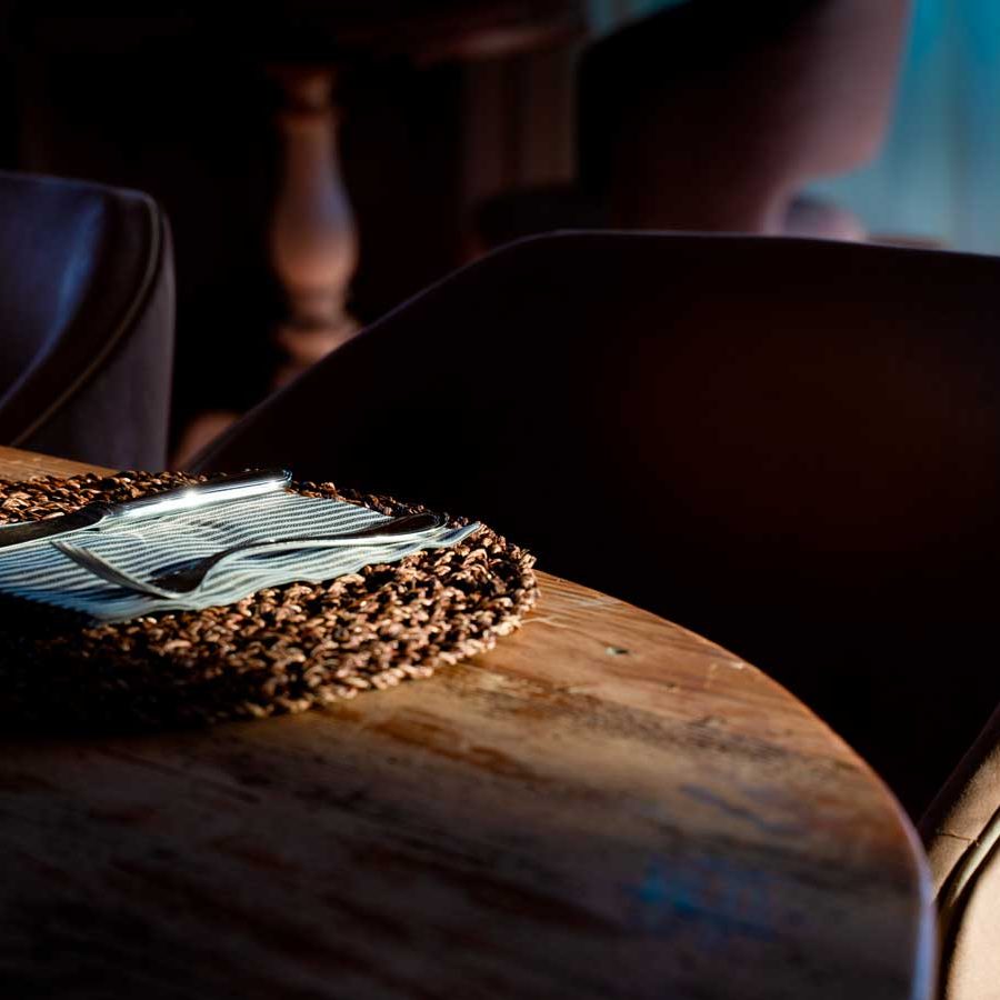 Design sofisticato al Relais Rossar: Arredi accuratamente selezionati che riflettono l’eleganza