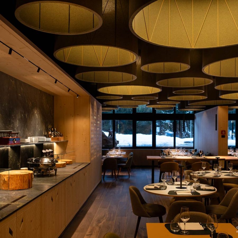 residence hotel ambiez madonna di campiglio rinnova la sala ristorante con lo studio di architettura fragmenta padova