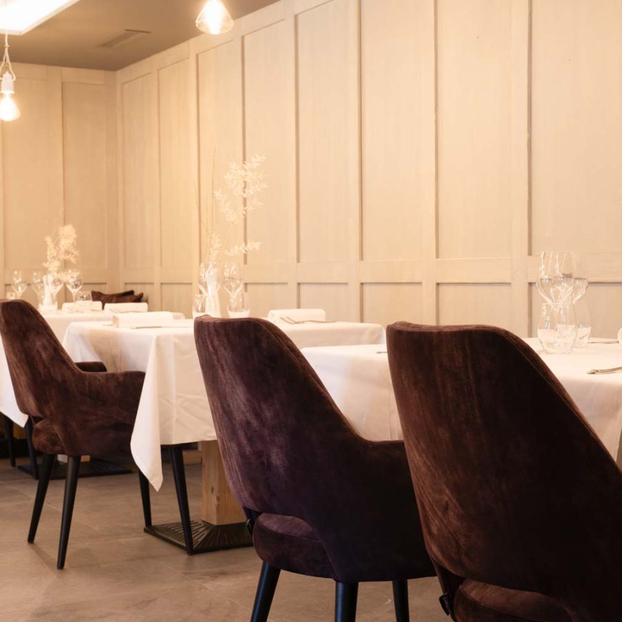 sedie-e-poltroncine-bs-chairs-per-Hotel-La-Baita---Family-Hotel-alpe-Cimbra-folgaria-sala-ristorante