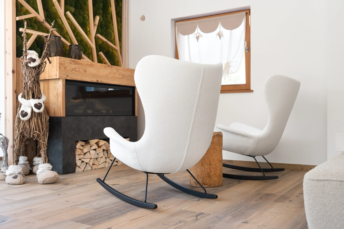 Hotel Aurora & Garnì Anderle contract furniture BS Chairs