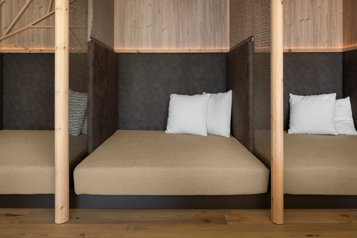 Hotel Aurora & Garnì Anderle made in Italy BS Chairs