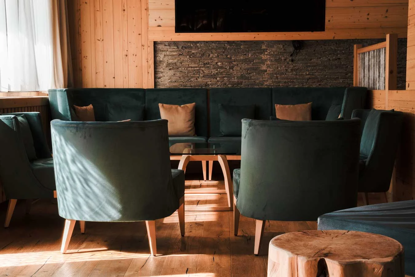 Hotel di lusso dolomiti kristiania leading nature wellness resort trentino alto adige — interior