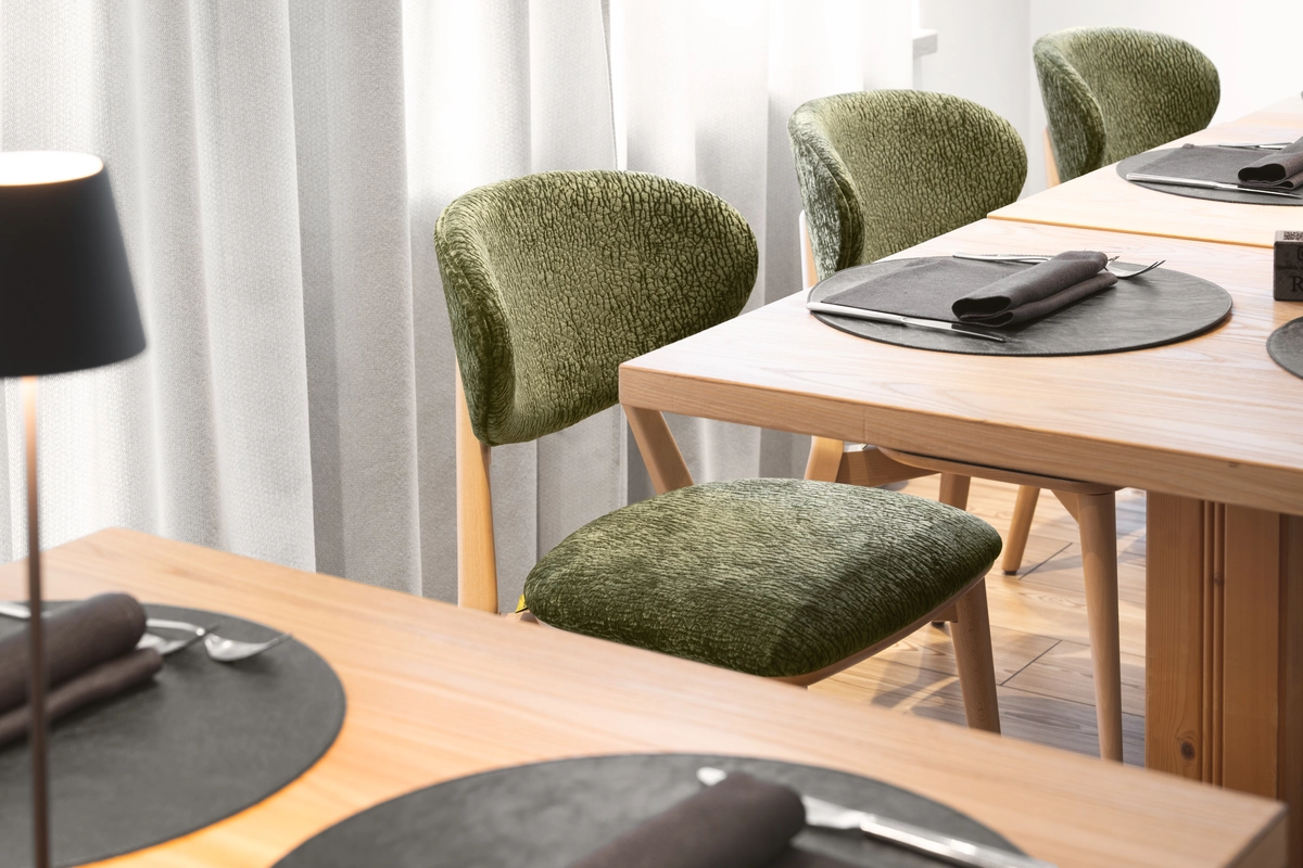 Hotel Isolabella Wellness Art & Music design italiano BS Chairs