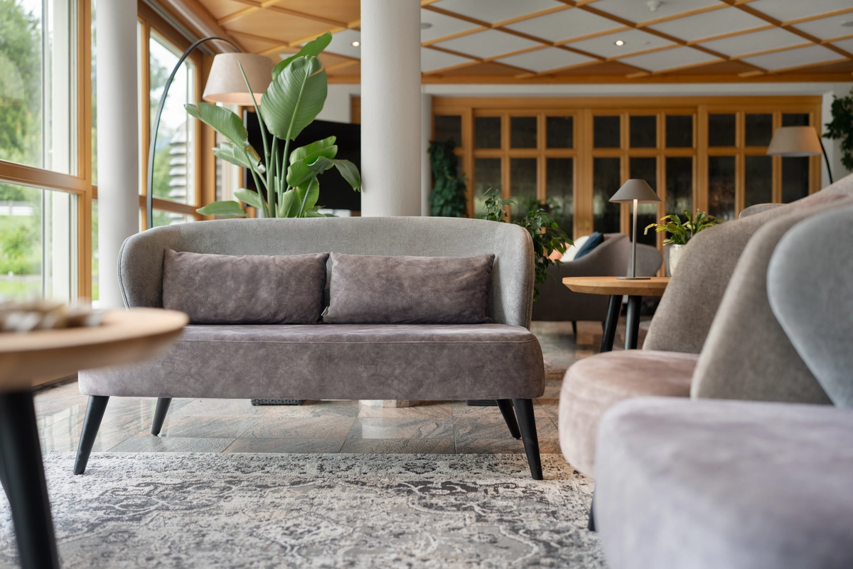 Hotel Olympia divani BS Chairs