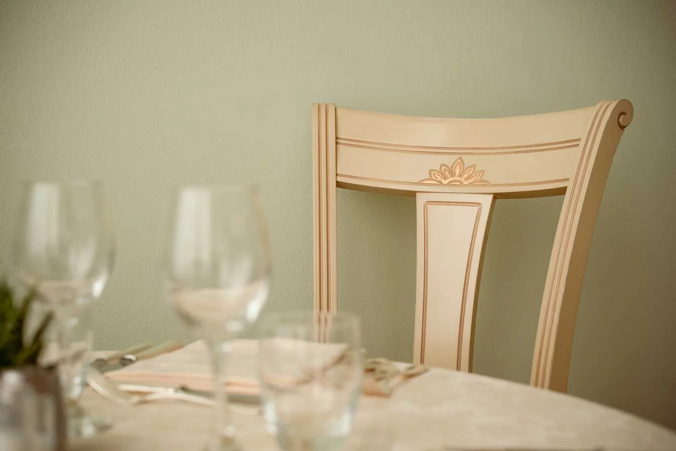 Hotel Palace Meggiorato Abano Terme — Inneneinrichtung, Möbel, BS-Stühle