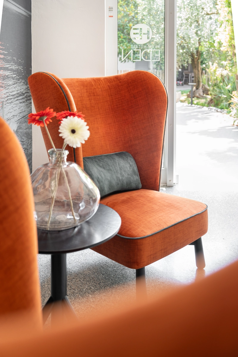 Park Hotel Eden BS Stühle