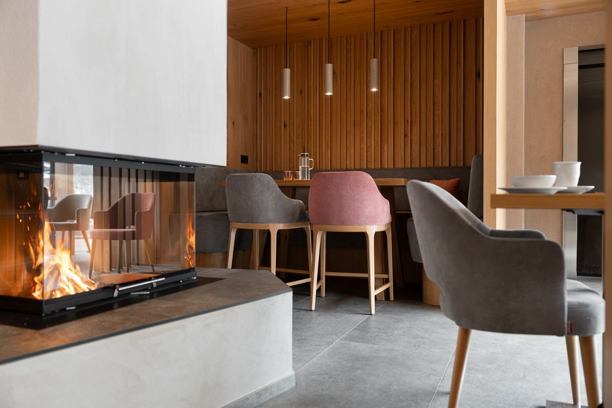 Residence Aretia Living & Breakfast contract furniture BS Chairs