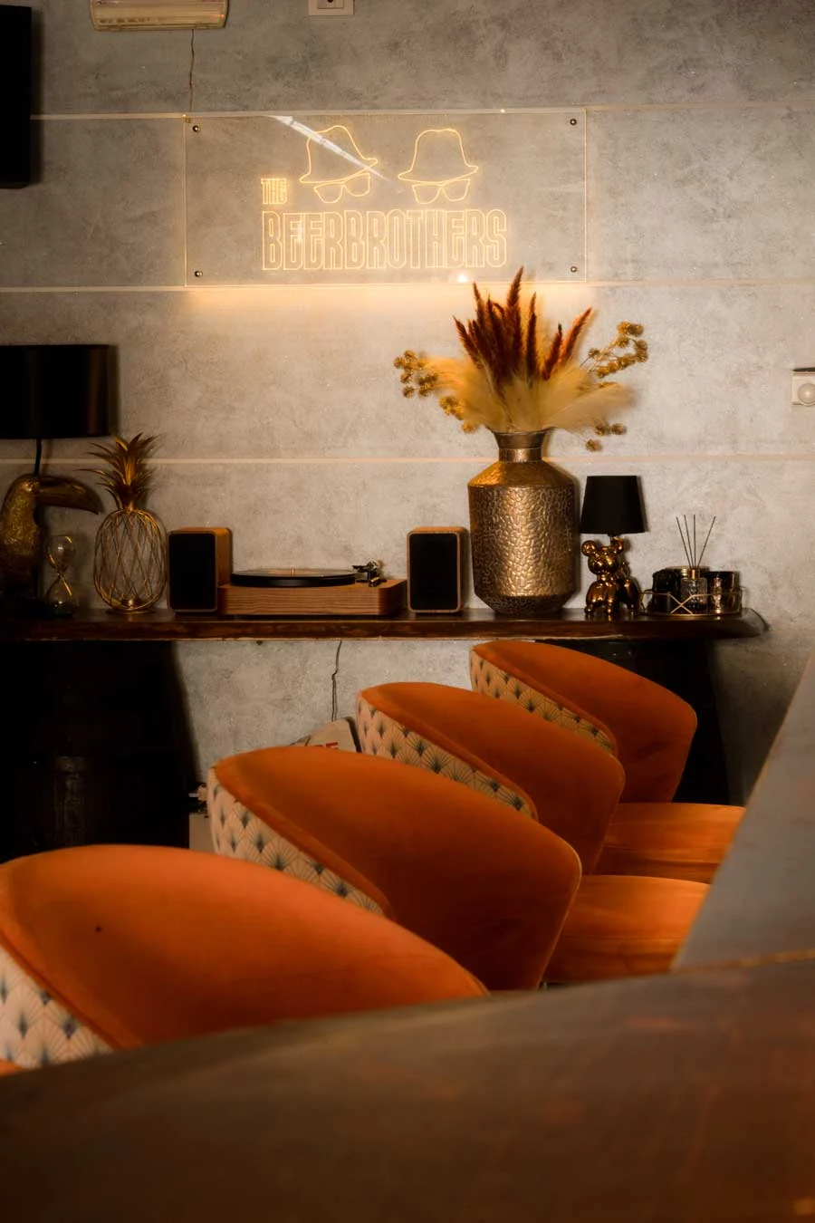 The beer brothers pub vo euganeo bar bschairs — interior design, furniture